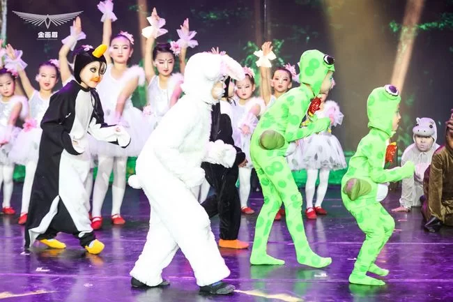 贺新年有新意,“金画眉”儿童戏剧大联欢首登中国国家话剧院(图3) 贺新年有新意,“金画眉”儿童戏剧大联欢首登中国国家话剧院(图3)