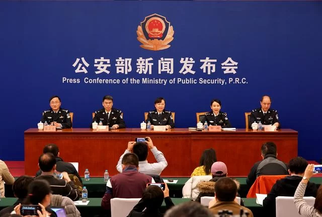 公安机关集中打击“套路贷” 打掉团伙1664个 破获案件21624起(图1) 公安机关集中打击“套路贷” 打掉团伙1664个 破获案件21624起(图1)