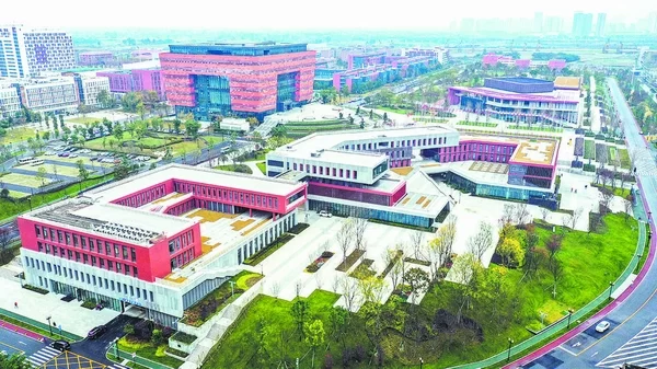 新路径 新引擎 公园成都的“幸福答卷”(图1)