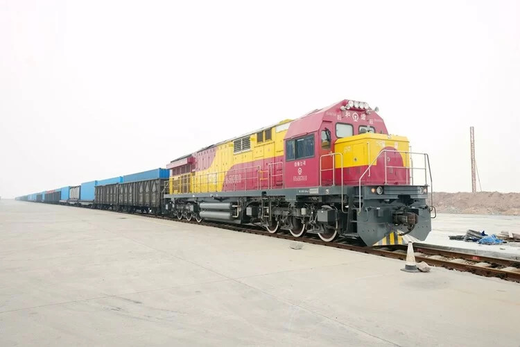 西部陆海新通道铁海联运发送货物同比增幅64.8%(图2) 西部陆海新通道铁海联运发送货物同比增幅64.8%(图2)