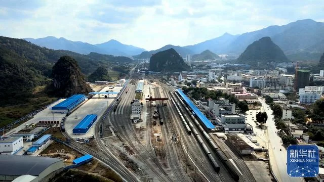 新华全媒+丨广西提升西部陆海新通道枢纽作用(图1) 新华全媒+丨广西提升西部陆海新通道枢纽作用(图1)