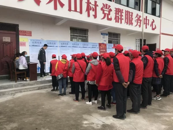 巴中市恩阳区尹家镇:易地扶贫搬迁后 持续发力助增收 (图3) 巴中市恩阳区尹家镇:易地扶贫搬迁后 持续发力助增收 (图3)