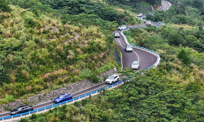 穿行云顶之巅 自驾仙乡之境(图5) 穿行云顶之巅 自驾仙乡之境(图5)