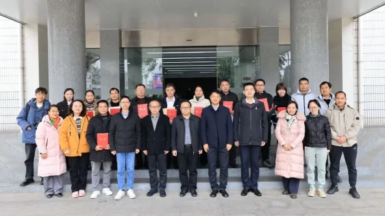 “共同体八桂行·柳州站”全媒体采访行动暨广西民族报社签约作家座谈会在柳州圆满举行(图25) “共同体八桂行·柳州站”全媒体采访行动暨广西民族报社签约作家座谈会在柳州圆满举行(图25)