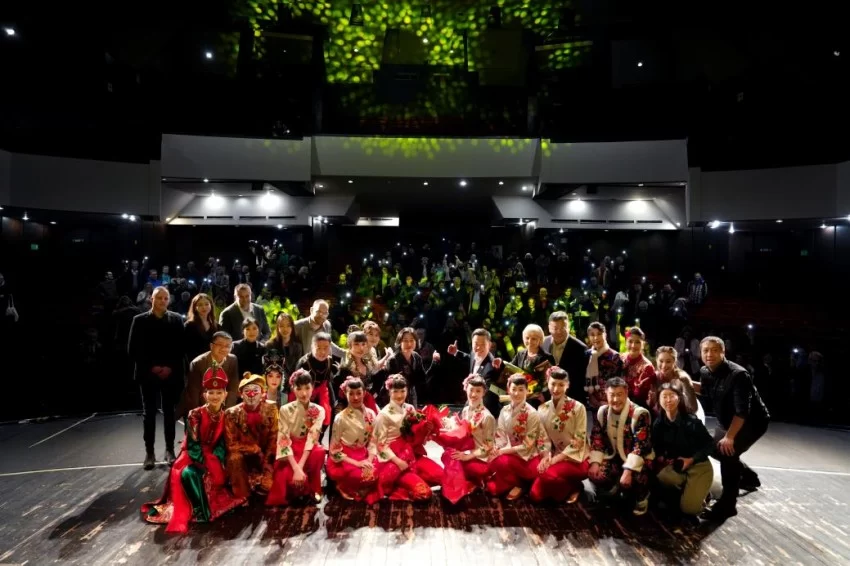 2025年欢乐春节演出活动在斯梅戴雷沃圆满闭幕(图7) 2025年欢乐春节演出活动在斯梅戴雷沃圆满闭幕(图7)