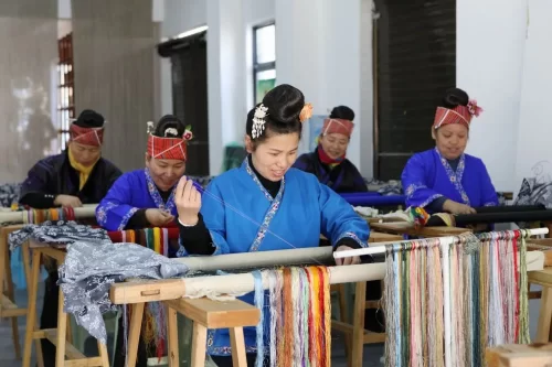 牢牢守住不发生规模性返贫致贫底线——西部脱贫地区“5年过渡期”一线观察(图5) 牢牢守住不发生规模性返贫致贫底线——西部脱贫地区“5年过渡期”一线观察(图4)