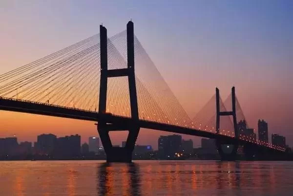 中国经济最强10个城市出炉 快看有你家吗?(图9) 中国经济最强10个城市出炉 快看有你家吗?(图9)