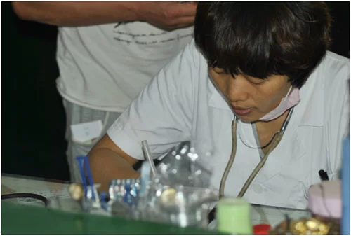 山西乡村医生陈伟:愿做乡亲们的健康守门人(图1) 山西乡村医生陈伟:愿做乡亲们的健康守门人(图1)