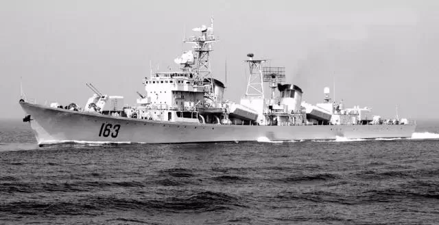 导弹驱逐舰南昌舰退役 要当军事主题公园(组图)(图26) 导弹驱逐舰南昌舰退役 要当军事主题公园(组图)(图26)