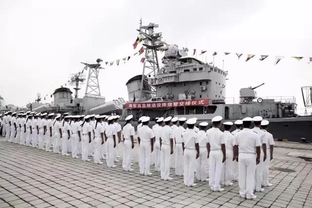 导弹驱逐舰南昌舰退役 要当军事主题公园(组图)(图21) 导弹驱逐舰南昌舰退役 要当军事主题公园(组图)(图21)