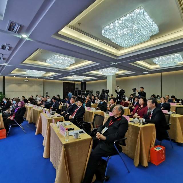 聚焦陶瓷赋能文旅产业发展——2021国际陶瓷文化峰会成功举办(图1) 聚焦陶瓷赋能文旅产业发展——2021国际陶瓷文化峰会成功举办(图1)