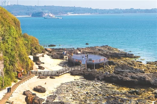 从“网红”海岛到5A级景区 ——解读北海涠洲岛南湾鳄鱼山景区晋位密码(图5) 从“网红”海岛到5A级景区 ——解读北海涠洲岛南湾鳄鱼山景区晋位密码(图5)